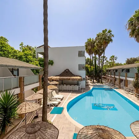 Tropic Club & -