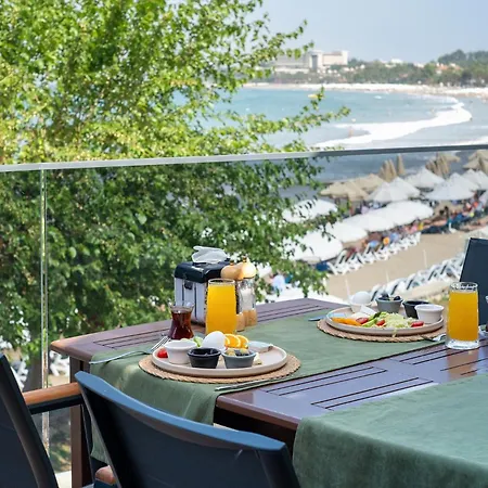 Отель Tropic Club & -
