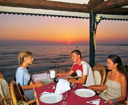Hotell Tropic Club 3*